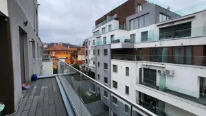 Apartament de lux cu terasa panoramica în centrul Brasovului - Dealul Morii resi - imagine 18