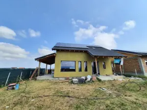 Casa dispusa pe parter si mansarda, 500mp teren - imagine 2