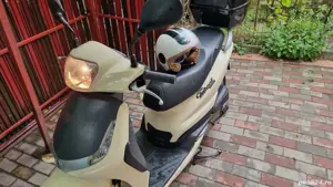 Peugeot Tweet 125 - imagine 3 Peugeot Tweet 125 - imagine 3