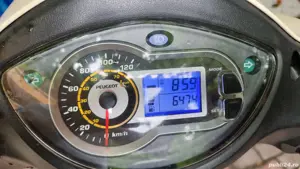 Peugeot Tweet 125 - imagine 4 Peugeot Tweet 125 - imagine 4