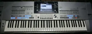 Yamaha Tyros5-76  Arranger Workstation