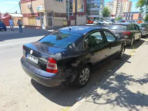 Skoda superb 2008 - imagine 3