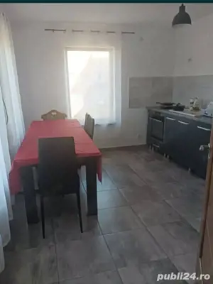 Vilă în Pitești,cartier Prundu Mic - imagine 2