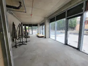 Inchiriez spatiu comercial zona centru. Nord One Brediceanu - imagine 3