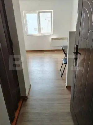 Garsoniera de vanzare, 16 mp, zona Micro 16 - imagine 5