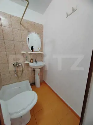Garsoniera de vanzare, 16 mp, zona Micro 16 - imagine 3