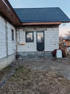 Casa de vânzare  - imagine 3