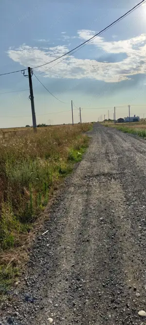 PROPRIETAR.vand parcela,la Sacalaz