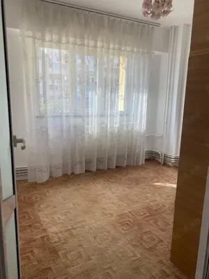 Vanzare apartament 4 camere micro 21 - imagine 10