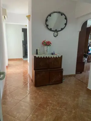 Vanzare apartament 4 camere micro 21 - imagine 8