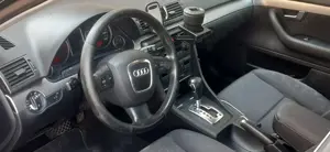 Audi a 4 de vanzare - imagine 4 Audi a 4 de vanzare - imagine 4