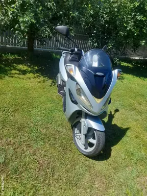 Vînd motoscuter Malaguti - imagine 5 Vînd motoscuter Malaguti - imagine 5