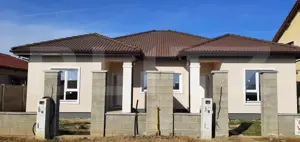 Duplex de 3 camere pe parter, 320 mp teren, Mosnita Noua!