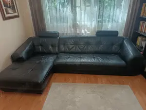 Vând canapea din piele naturală 