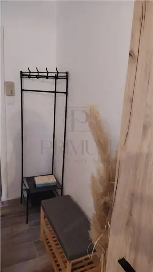 Garsoniera - Etaj Intermediar - Bloc Anvelopat - Renovat Complet - Zona Dambovita - imagine 5