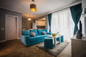 De vânzare apartament 3 camere zona Semicentrală