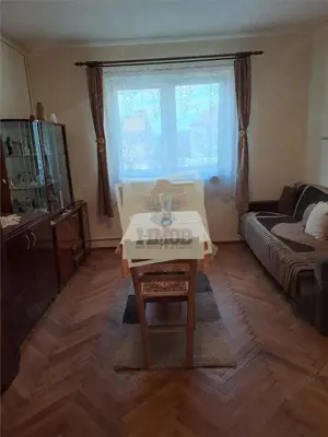 Garsoniera 25 mp etaj 2 zona Henri Coanda