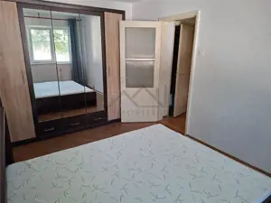 Apartament 2 camere Podu Ros Zona centrala, ideal pentru locuit sau investitie