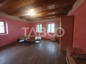 Casa de vanzare in Grid 87 mp utili + anexe beci si sura - imagine 3