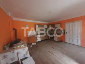 Casa de vanzare in Grid 87 mp utili + anexe beci si sura - imagine 5