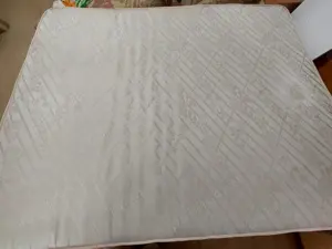 Vand saltea pat de  mijloc 160 cu 200 cm preț 350 lei