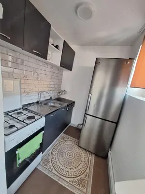 Vând apartament 3 camere - imagine 3