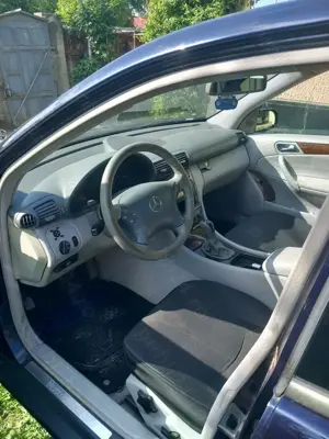 Mercedes benz c200 cdi an 2003 cu 232000 km - imagine 5