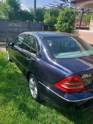 Mercedes benz c200 cdi an 2003 cu 232000 km - imagine 4