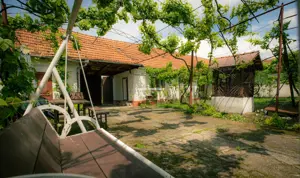 Casa de familie in zona rurala linistita