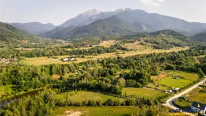 FILM! Oaza paradisiaca cu lac, vedere catre Bucegi, Glajerie  Rasnov, pretabil Casute Pensiune - imagine 16