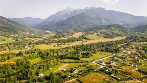 FILM! Oaza paradisiaca cu lac, vedere catre Bucegi, Glajerie  Rasnov, pretabil Casute Pensiune - imagine 18