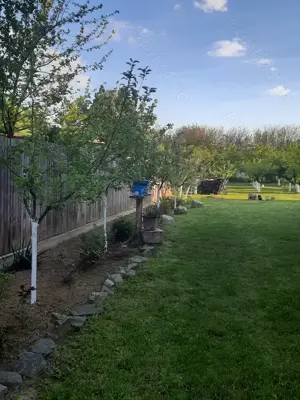 Casa la rosu  cu teren 1000mp Rm.Valcea - imagine 2 Casa la rosu  cu teren 1000mp Rm.Valcea - imagine 2