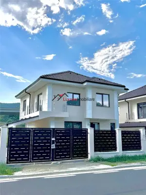 Comision 0%! Casa individuala semifinisata 110 mp utili, teren 400 mp in Luna.