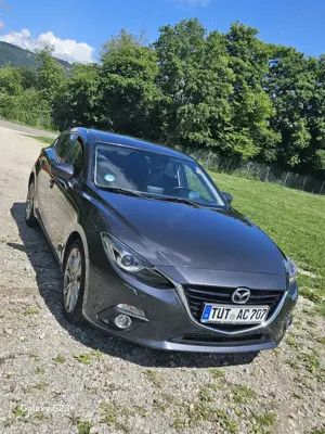 Mazda 3   2016   echipare completă, aspect îngrijit, confort și eleganță.
