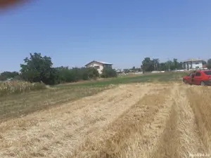 Vând teren intravilan - imagine 3 Vând teren intravilan - imagine 3