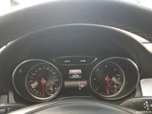 Mercedes Gla 220d 4matic 180cai proprietar in acte  - imagine 8