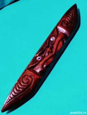 Canoe sacră sculptată Waka Tapu, Noua Zeelandă 