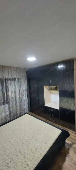 Apartament 2 camere de vanzare