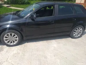 Audi a3 din 2010 - imagine 5