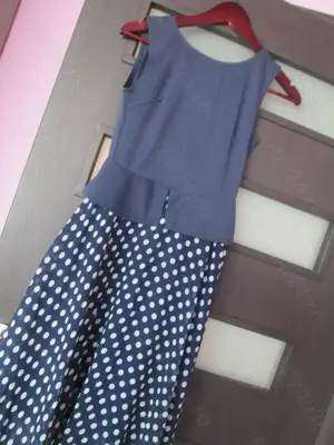 rochie cu buline eleganta  XS