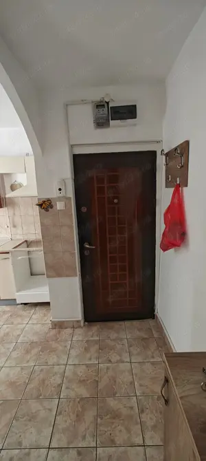 Vand apartament cu 2 camere - imagine 3