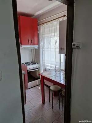 Garsoniera de închiriat centru 