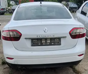 Dezmembram Renault Fluence - imagine 2