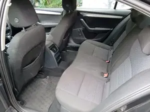 Vand autoturism Skoda Octavia 1.6D an 2016 - imagine 6