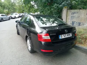Vand autoturism Skoda Octavia 1.6D an 2016 - imagine 3