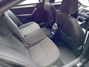 Vand autoturism Skoda Octavia 1.6D an 2016 - imagine 7