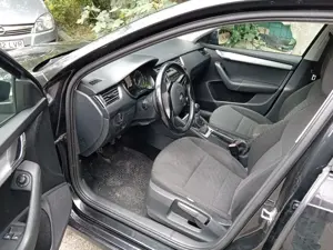 Vand autoturism Skoda Octavia 1.6D an 2016 - imagine 8