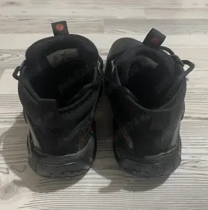 Adidas fata nr 36 Nike