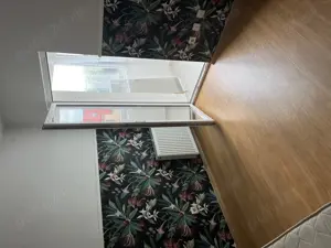 Închiriez apartament cu 3 camere!