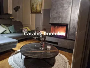 Apartament 3 camere în zona centrală